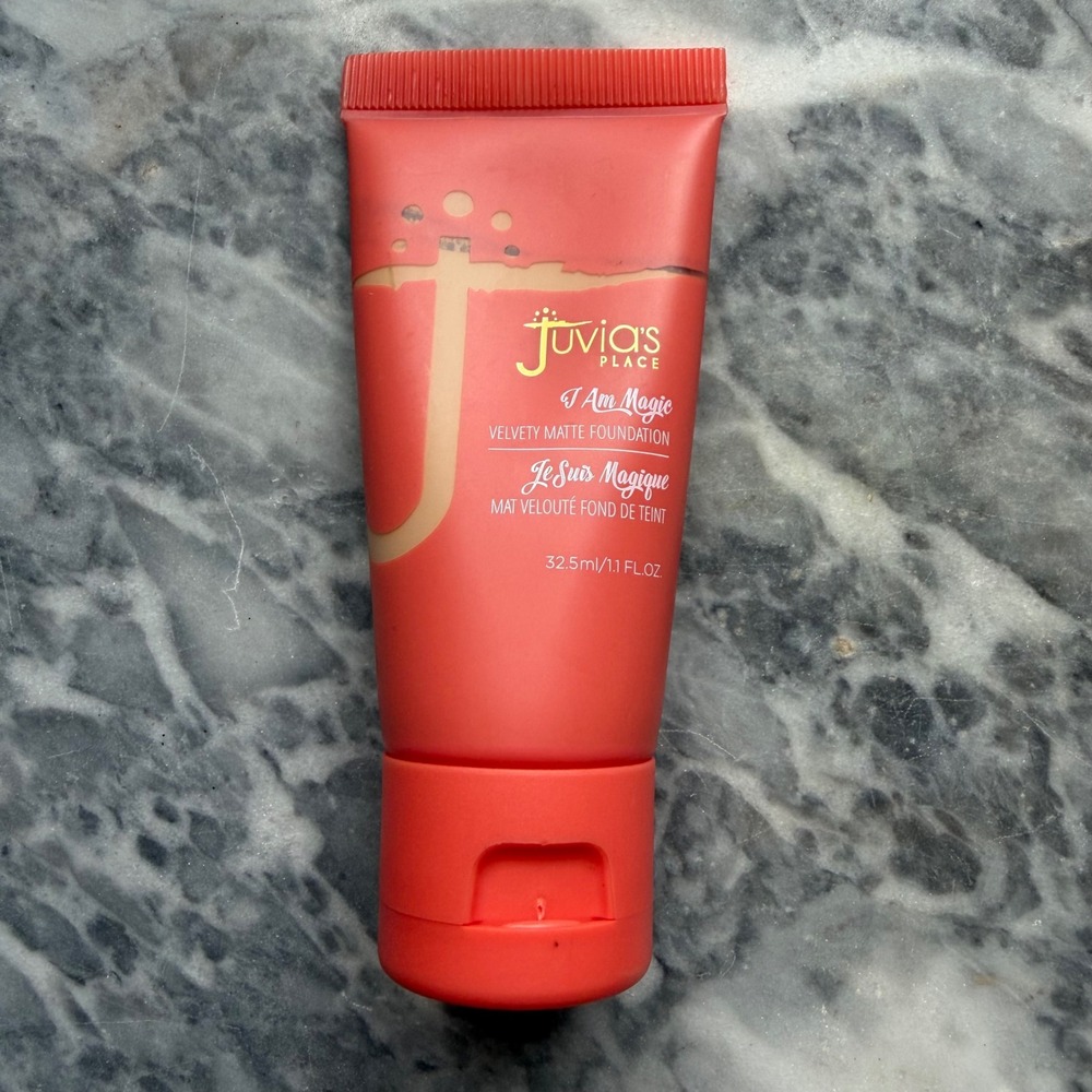 Juvia's Place I Am Magic Velvety Matte Foundation Alexandria 650